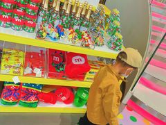 -m豆巧克力世界(上海世茂广场店)