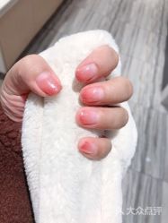 -苏彩·皮肤管理美甲美睫