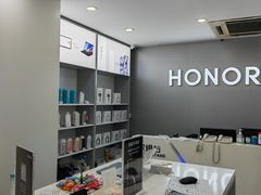-荣耀授权专卖店(黄浦浙江中路店)