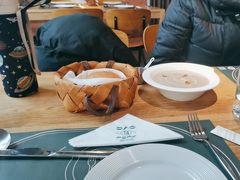 -刀叉遇上筷子中西融合餐厅(南开店)