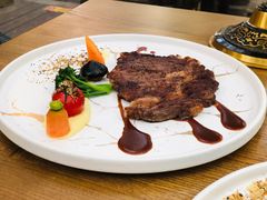 M5肉眼牛排-Golden Lily河内巴黎法越料理餐厅(建国西路店)