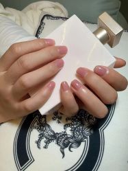 -洛伊科技抗衰护肤中心
