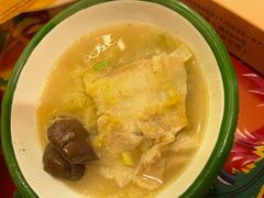 -闯关东东北农家菜(崂山石老人店)