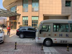 -Hello Lady发型设计