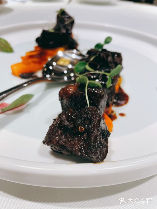 信园江南炆火焖牛肉图片