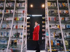 -钟书阁(松江泰晤士小镇店)