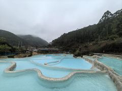 -十万大山布透温泉