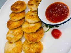 香煎爽藕墨鱼饼-鹭园酒家·四十年老字号