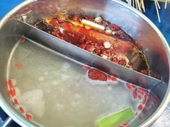 -马路边边串串香形象店(磐石路店)