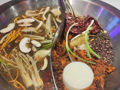 -卤校长重庆火锅(国兴店)