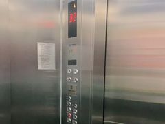 -上海来福士广场-停车场