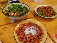 -拈签一笑黄牛肉辣卤串串