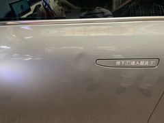 -鲨鱼皮汽车凹陷玻璃修复(静安店)