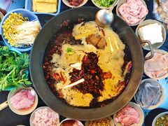 -星鸿社重庆老火锅(燃灯寺分店)