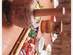 -老滇山寨•云南特色菜•地方菜•民族风情歌舞表演(金碧店)