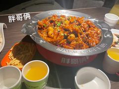 -胖哥俩肉蟹煲(石家庄长安万达店)