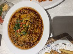 -鑫巴蜀小镇 · 水煮鱼专研店(玉桥店)