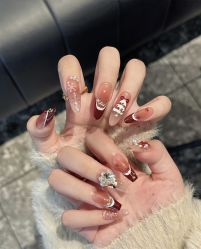 -屿晴·科技美肤SPA美甲美睫