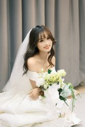 -衣贝姿婚纱礼服馆