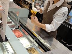 -VENCHI 闻绮(上海佛罗伦萨小镇店)