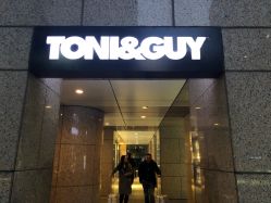 -TONI&GUY