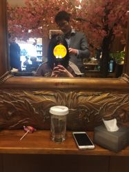 -红人馆造型世爵国际