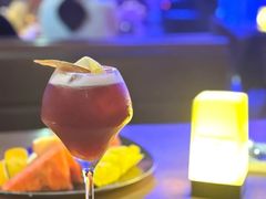 -FOUR PLAY BAR