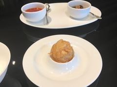 黑蒜大千爆虾球-北京四季酒店·采逸轩