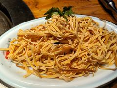 -山河屯铁锅炖·非遗东北菜(南山店)