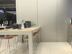 -DJI大疆(深圳华强北曼哈授权体验店)