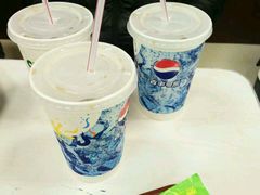 -华莱士·全鸡汉堡(湛江新华店)