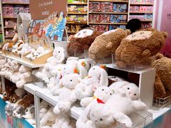 -名创优品(广州萝岗万达广场店)