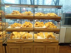 面包甜点陈列柜-新侨三宝乐面包店(崇文门店)