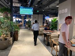 大堂-日进一片海.生腌海鲜火锅.宵夜烧烤(三里屯总店)
