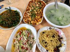 -洪霞餐馆