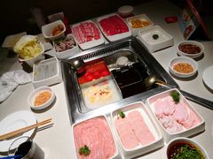 -海底捞火锅鲜切牛肉主题店(长寿路店)