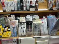 -九木杂物社(新辰里酒仙桥店)