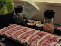 薄切雪花肥牛-炙忧烤肉屋(中国铁建广场店)