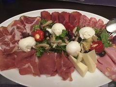 -卡佩罗意大利餐厅及酒吧Al Cappello Trattoria