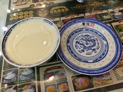 -广信牛奶甜品世家(台东店)