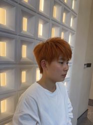 -苏豪美发S A L O N烫发染发