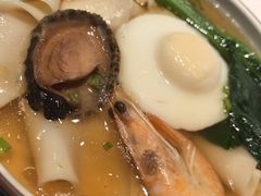 -八府香鸭·啫啫煲(华山路店)