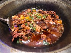 山味笨鸡锅-山河屯铁锅炖鲜鹅·东北菜(开发区一店)
