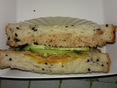 金枪鱼三明治-巴黎贝甜(常德路店)