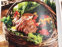 脆皮肘子-八大碗·地道东北菜(佳兆业店)