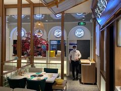 -三人行骨头王火锅(长寿店)