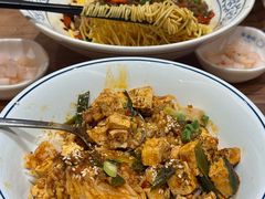 -李与白包子铺(桐梓林店)