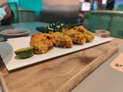 金沙咸蛋黄焗鸡翅-桂满陇·杭州小馆(巴黎春天浦建店)