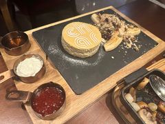 -恰餐厅及酒吧 CHAR Bar & Grill (北京丽都皇冠假日店)
