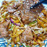 没有人可以拒绝得了一锅热辣辣的啫啫煲